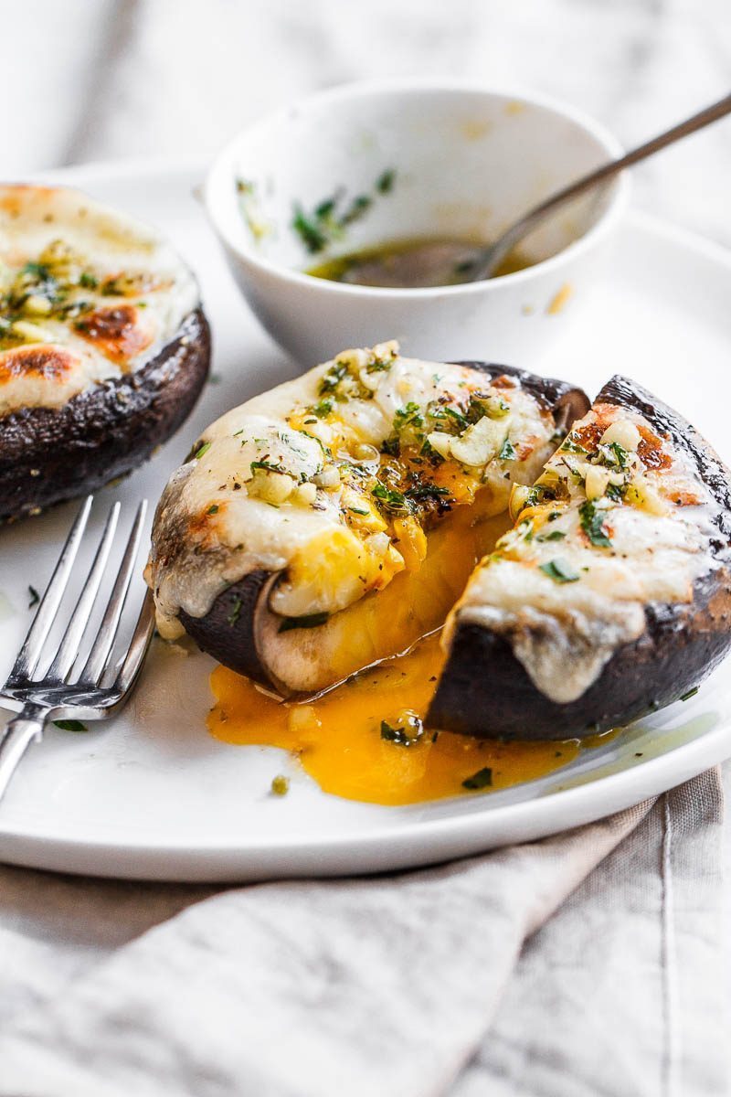 Cheesy Stuffed Portobello Mushrooms - A low carb, keto-friendly breakfast that's totally addicting.