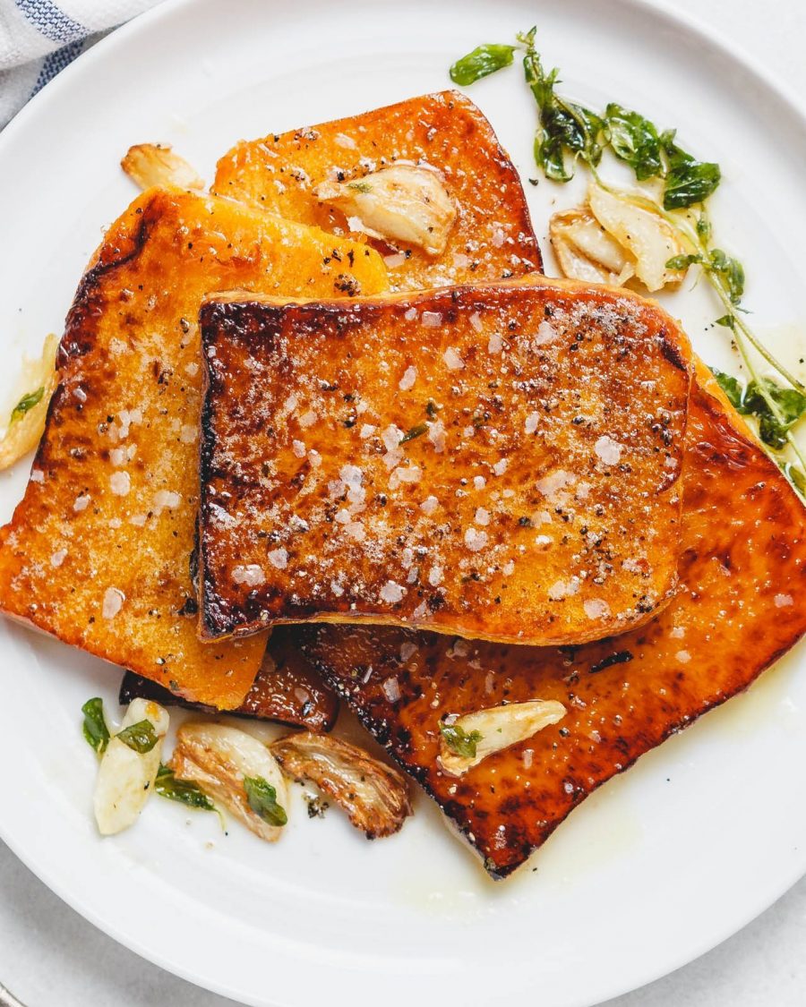 Garlic Butter Butternut Squash Steaks - #recipe by #eatwell101 - https://www.eatwell101.com/garlic-butter-butternut-squash-steaks-recipe