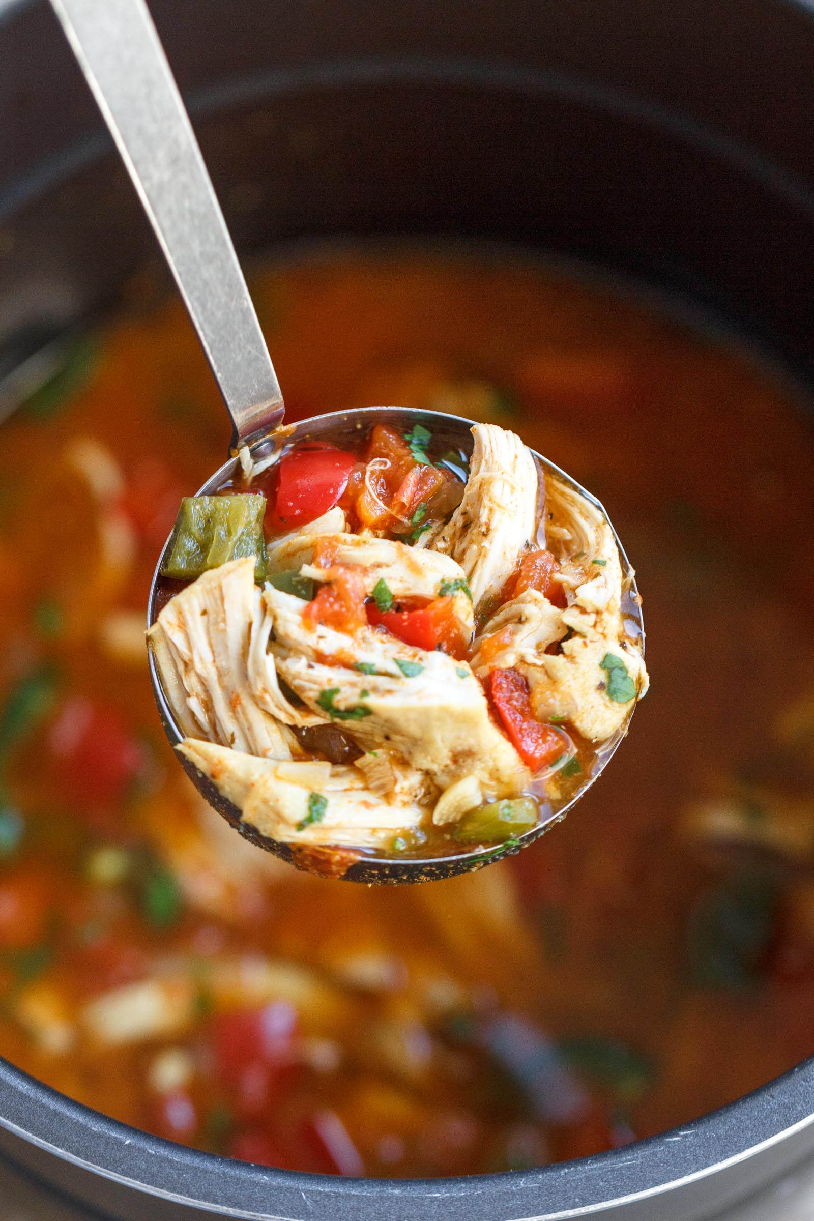 Instant Pot Fajita Chicken Soup Recipe - #eatwell101,#recipe The perfect #chicken #soup for a busy day and the #InstantPot makes it even simpler!