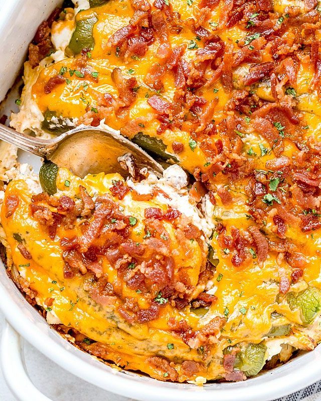 Jalapeño Popper Chicken Casserole - #recipe by #eatwell101 - https://www.eatwell101.com/jalapeno-chicken-casserole-recipe