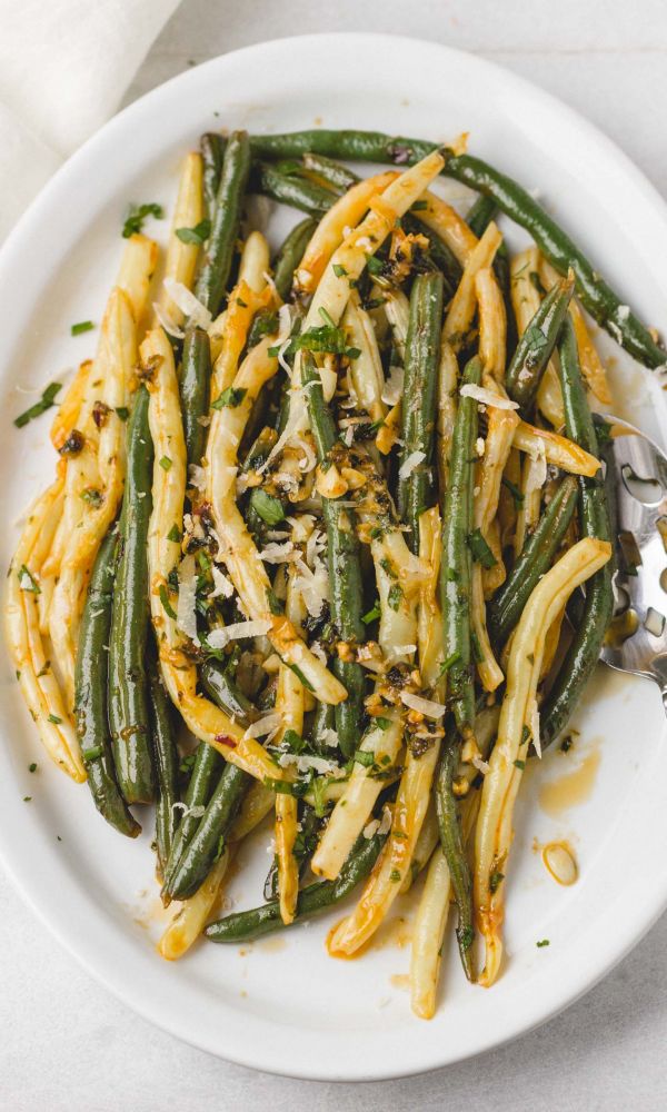 Lemon Garlic Butter Green Beans Skillet