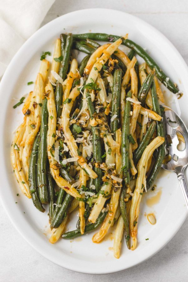 Lemon Garlic Butter Green Beans Skillet - #recipe by #eatwell101 - https://www.eatwell101.com/lemon-garlic-butter-green-beans-wax-beans-skillet-recipe