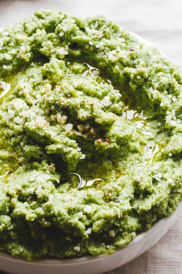 Broccoli Mash with Garlic and Parmesan - #recipe by #eatwell101 - https://www.eatwell101.com/mashed-broccoli-recipe