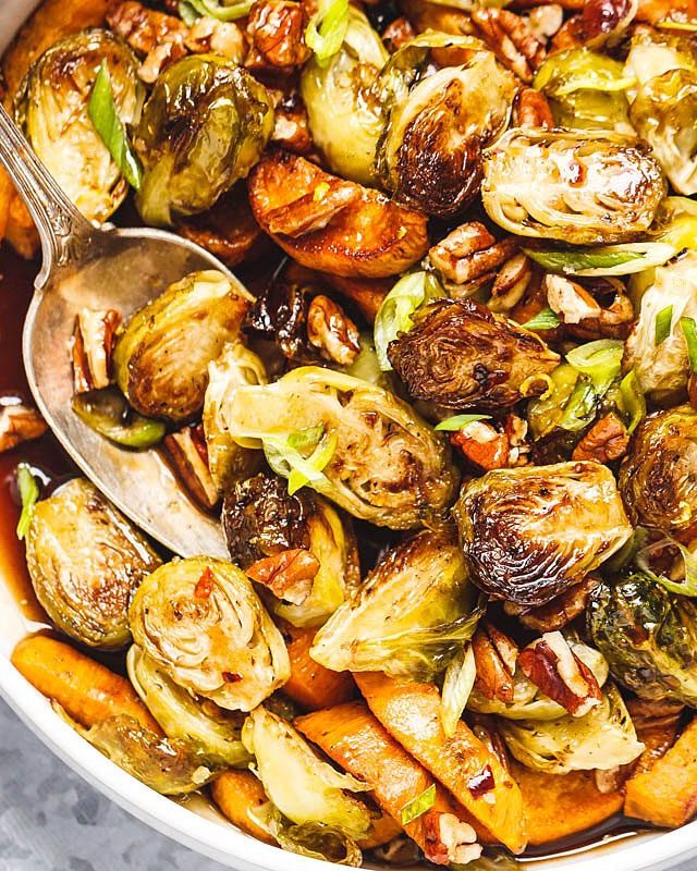 Roasted Brussels Sprouts and Sweet Potato with Balsamic Honey Glaze - #recipe by #eatwell101 - https://www.eatwell101.com/roasted-brussels-sprouts-sweet-potato-with-balsamic-honey-glaze-recipe