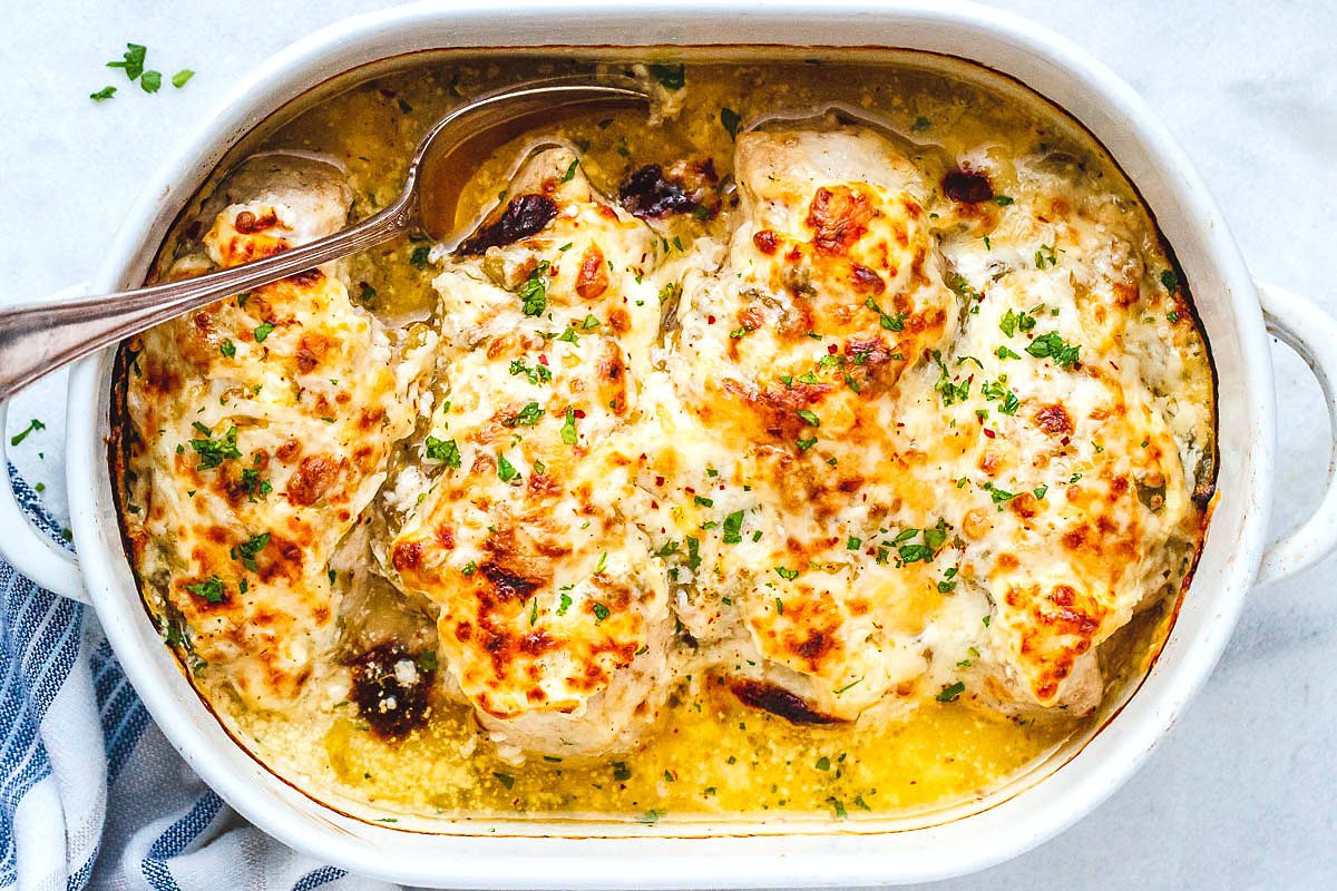 Salsa Verde Chicken Casserole with Cream Cheese and Mozzarella