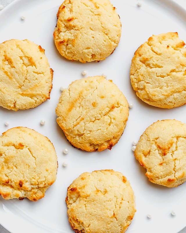 Cream Cheese Cookies (low carb, Keto friendly) - #recipe by #eatwell101 - https://www.eatwell101.com/cream-cheese-cookies-recipe