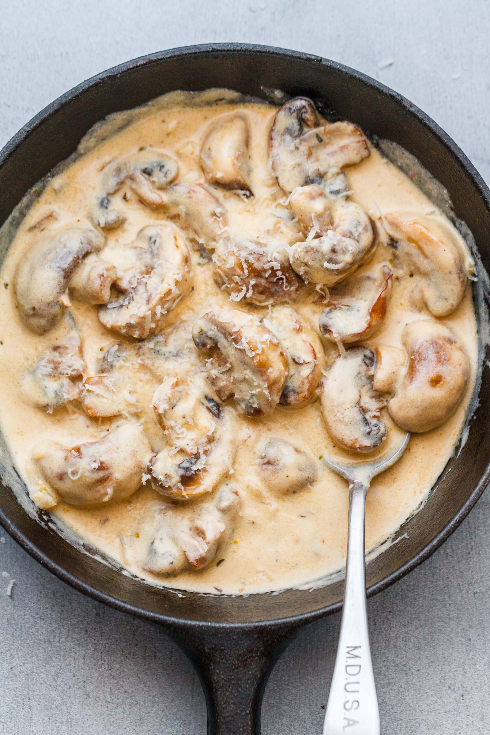 Creamy Garlic Parmesan Mushrooms Recipe — Eatwell101