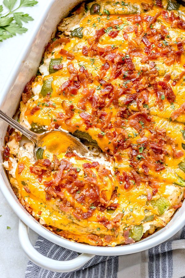 Jalapeño Popper Chicken Casserole - #recipe by #eatwell101 - https://www.eatwell101.com/jalapeno-chicken-casserole-recipe