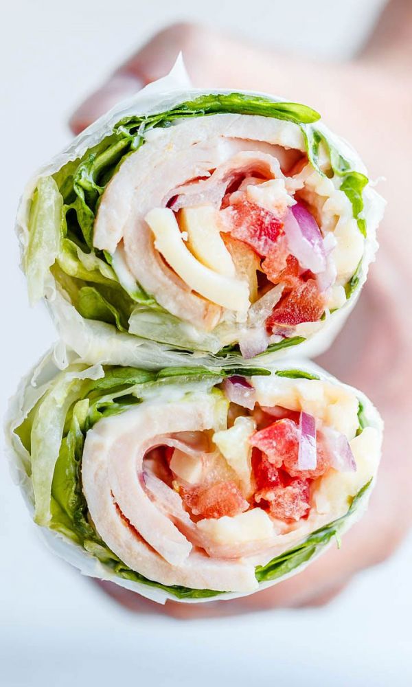 Lettuce Wrap Sandwich with Ham, Tomato and Mozzarella