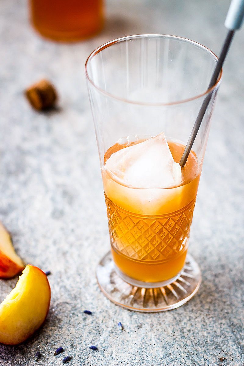 Peach Lavender Shrub Cocktail - Fragrant and delicate, this is the perfect cocktail recipe for anyone who loves to make their own mixers. 