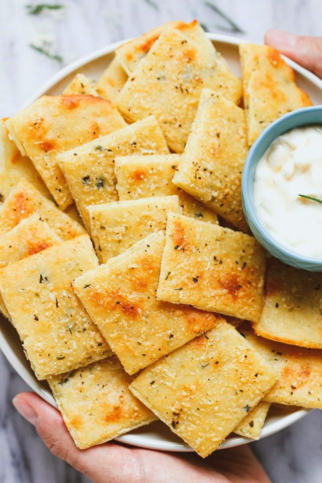 Low Carb Cheese Crackers