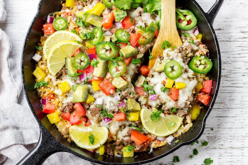 Keto Burrito Bowl with Beef and Cauliflower Rice - #recipe by #eatwell101 - https://www.eatwell101.com/keto-burrito-bowl-recipe