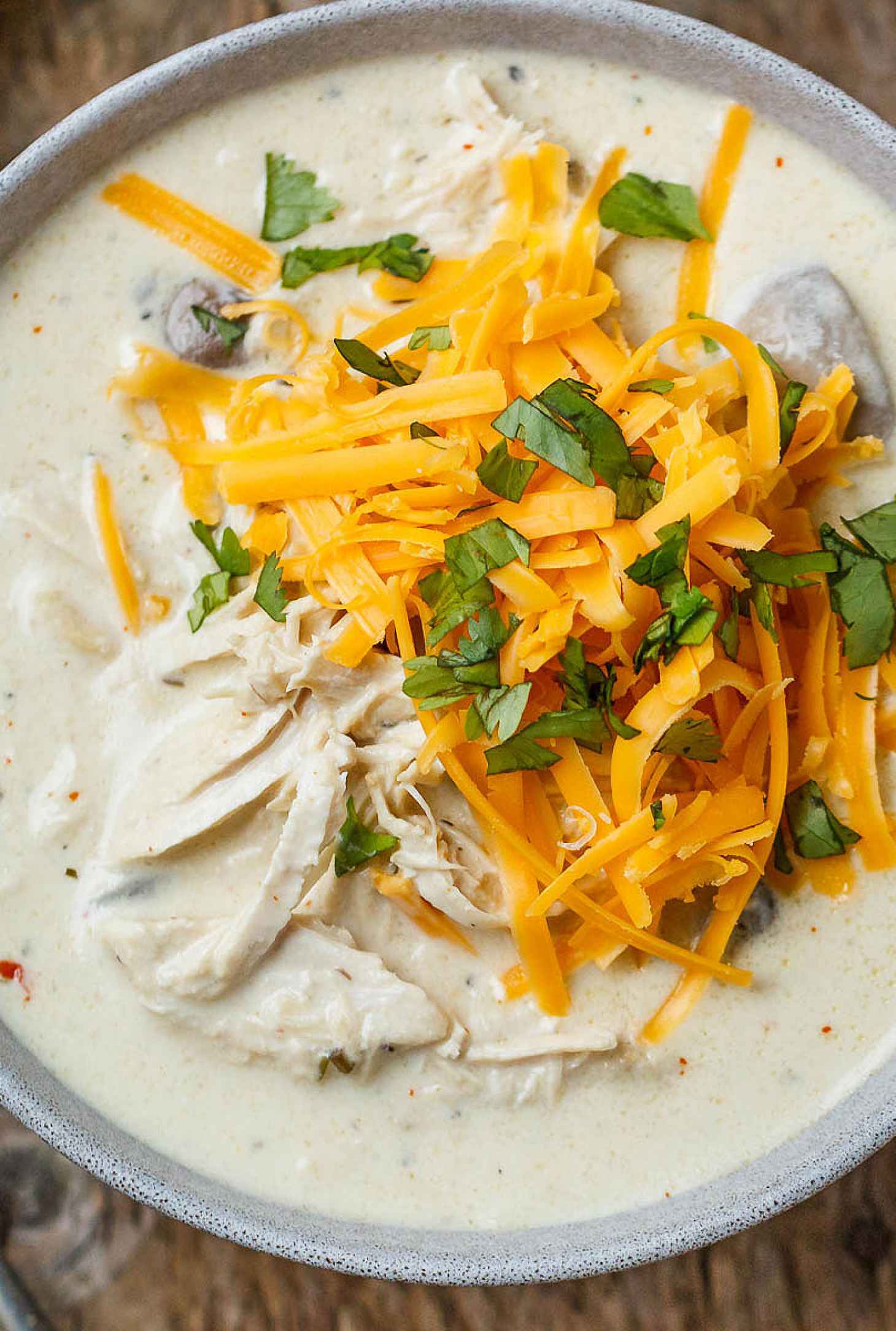 Slow Cooker Turkey Cream Cheese Soup - #recipe by #eatwell101 - https://www.eatwell101.com/slow-cooker-turkey-soup-recipe