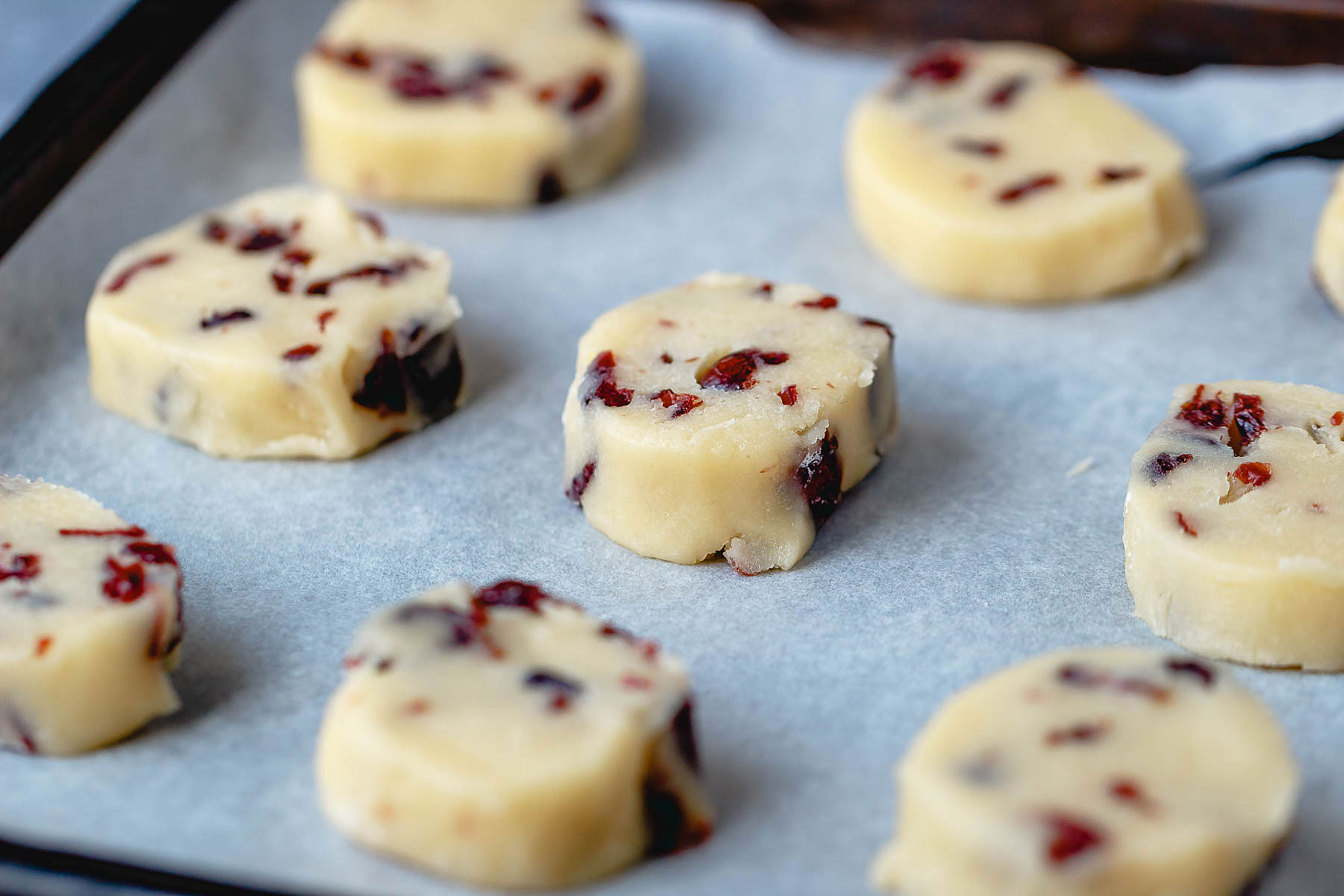 Cranberry Shortbread Cookies - So easy to make and delicious! These buttery cranberry shortbread cookies literally melt in your mouth.