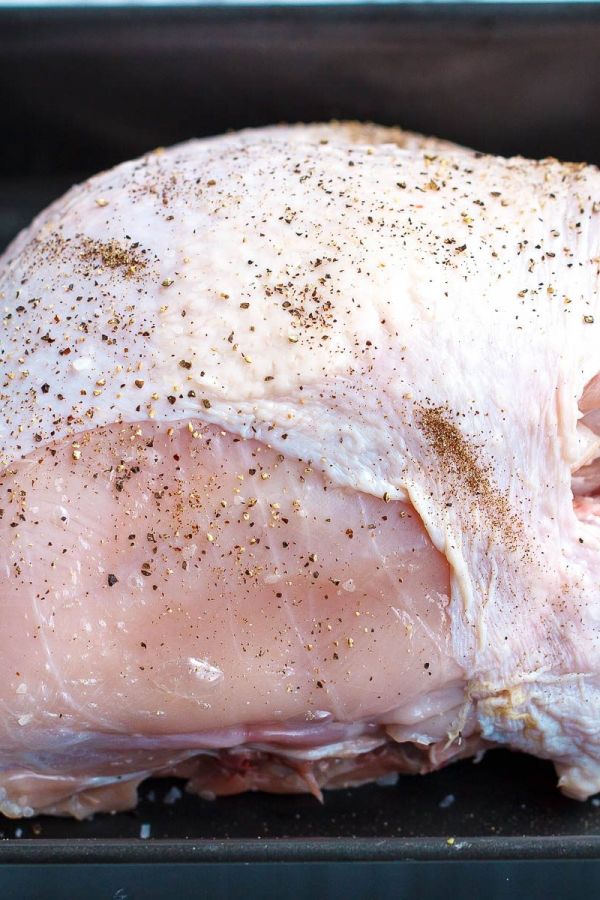 How to Stuff a Turkey Breast With Herbed Butter - #recipe by #eatwell101 - https://www.eatwell101.com/how-to-stuff-a-turkey-breast-with-herbed-butter