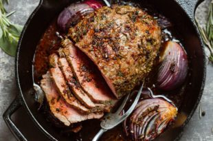 Garlic Butter Herb Roast Beef - Tender and juicy, your guests will go crazy for this garlic butter herb roast sirloin!