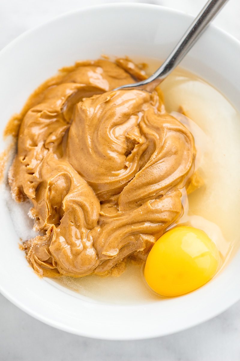 3-ingredient-peanut-butter-cookies-recipe-keto-low-carb-eatwell101