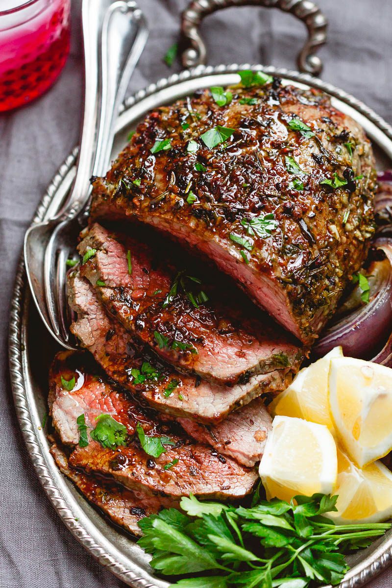 Garlic Butter Herb Roast Beef - #eatwell101 #recipe #beef #dinner - Tender and juicy, your guests will go crazy for this garlic butter herb roast sirloin! 