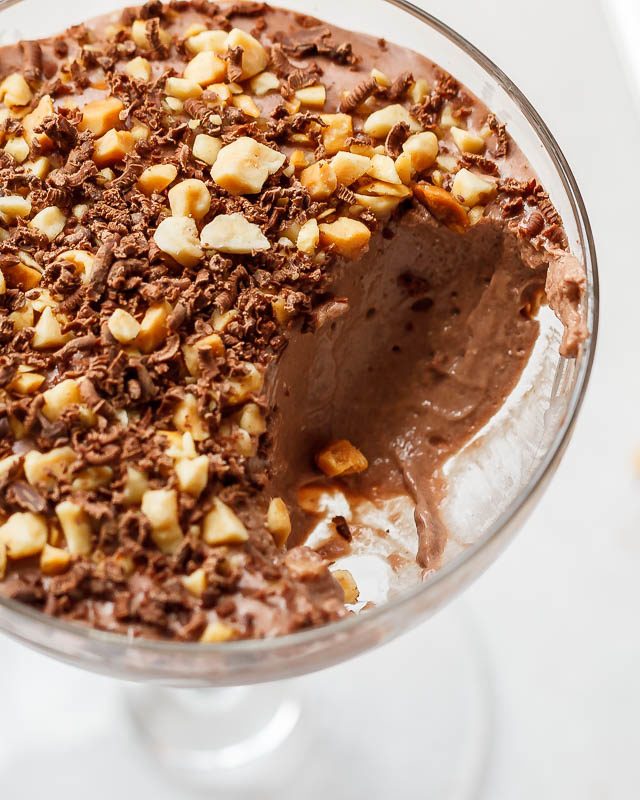 Keto Chocolate Frosty Dessert - #recipe by #eatwell101 - https://www.eatwell101.com/keto-chocolate-frosty-dessert-recipe
