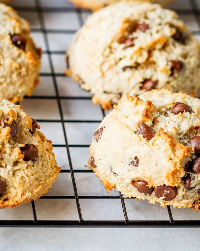 Chewy Chocolate Oatmeal Cookies Recipe - #recipe by #eatwell101 - https://www.eatwell101.com/chewy-oatmeal-cookies