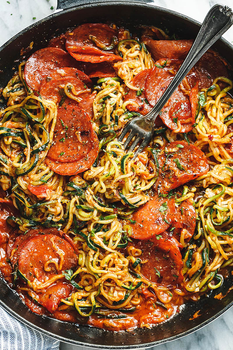10-Minute Pizza Zucchini Noodles with Marinara Sauce & Pepperoni - #eatwell101 #recipe #keto #lowcarb #paleo #glutenfree - A complete keto /  low carb meal you'll feel great about eating! Juicy, savory, and so delish!