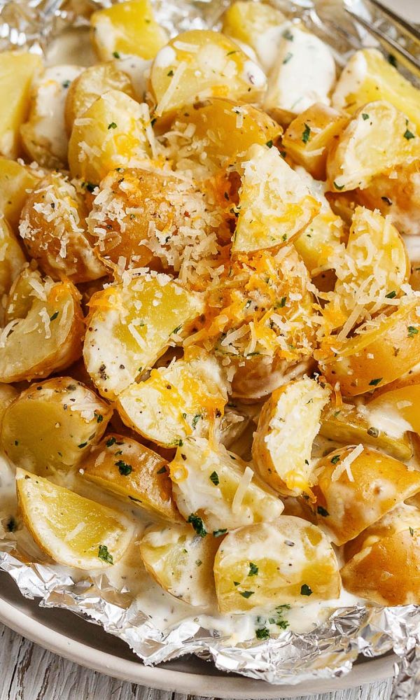 Baked Potatoes in Foil Packets with Parmesan Ranch Sauce