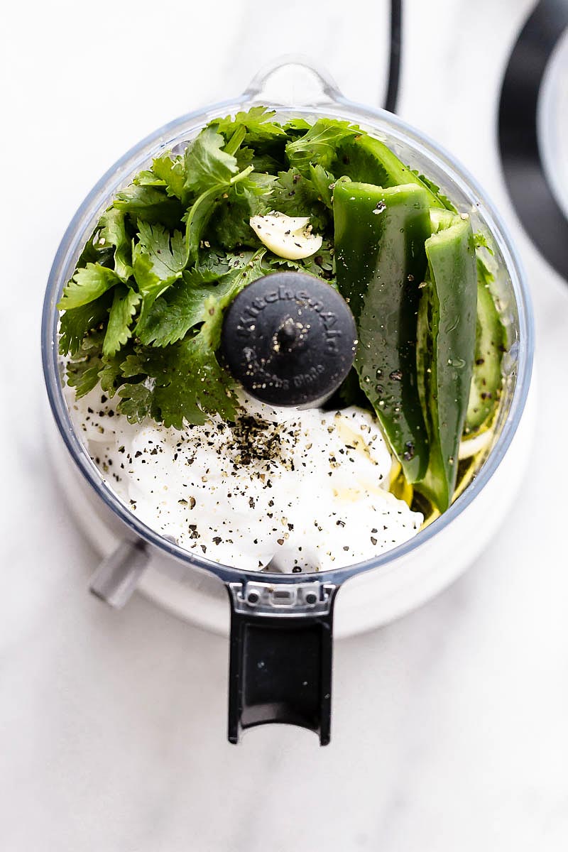 Creamy Cilantro Lime Dressing - Creamy and so fresh, this Cilantro Lime Dressing is guaranteed to brighten up any salad. Cilantro Lime Dressing Recipe, cilantro lime salad dressing, cilantro lime dressing recipe, cilantro lime vinaigrette, creamy cilantro dressing