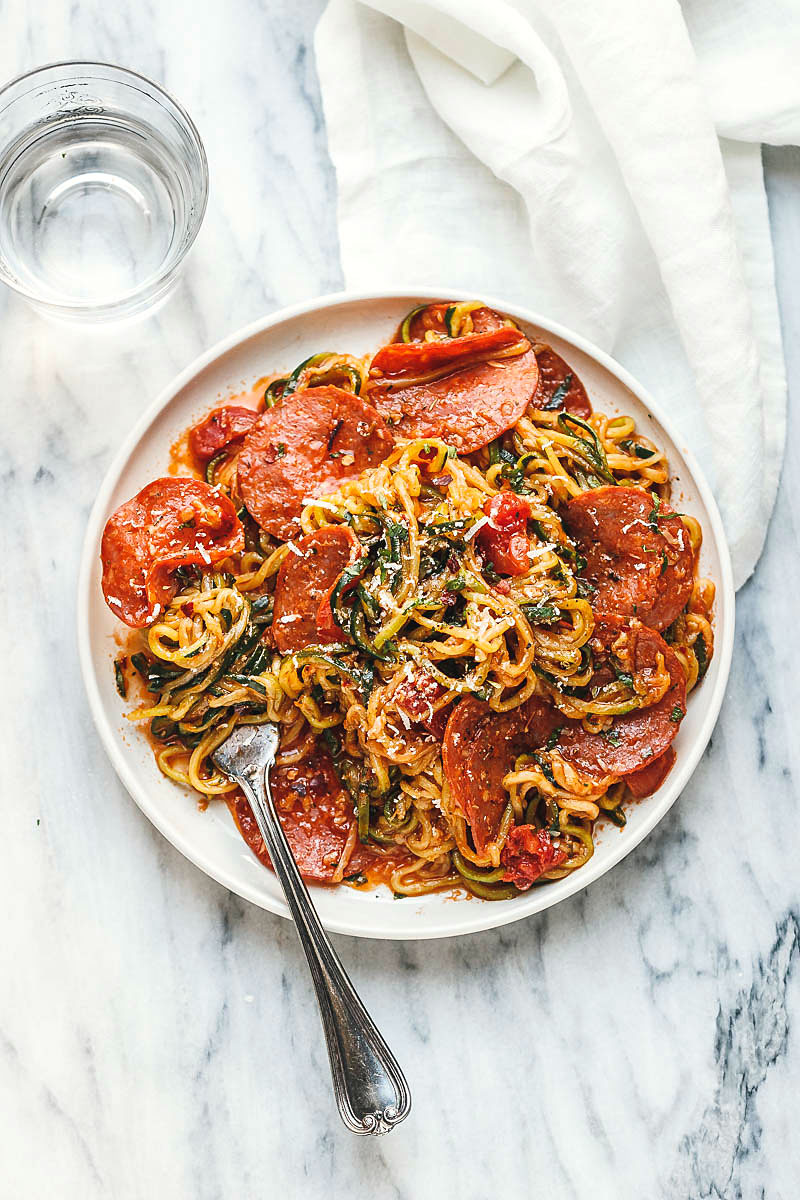 10-Minute Pizza Zucchini Noodles with Marinara Sauce & Pepperoni - #eatwell101 #recipe #keto #lowcarb #paleo #glutenfree - A complete keto /  low carb meal you'll feel great about eating! Juicy, savory, and so delish!