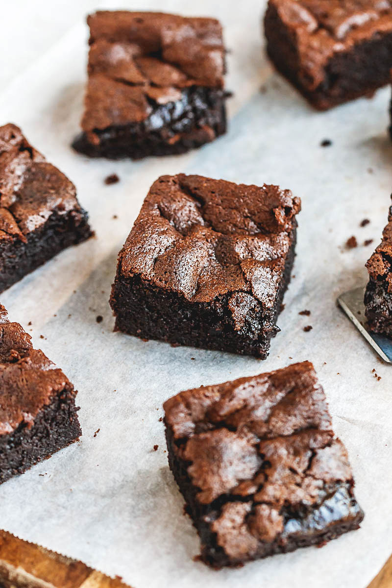Easy Keto Brownies Recipe! #eatwell101,#recipe #Keto #brownies #recipes, keto brownies almond flour, keto brownies #low-carb, keto #brownies dark chocolate, keto brownies cream cheese, keto brownies best, keto brownies fudgy, keto brownies stevia, keto brownies flourless, #low-carb #brownies.