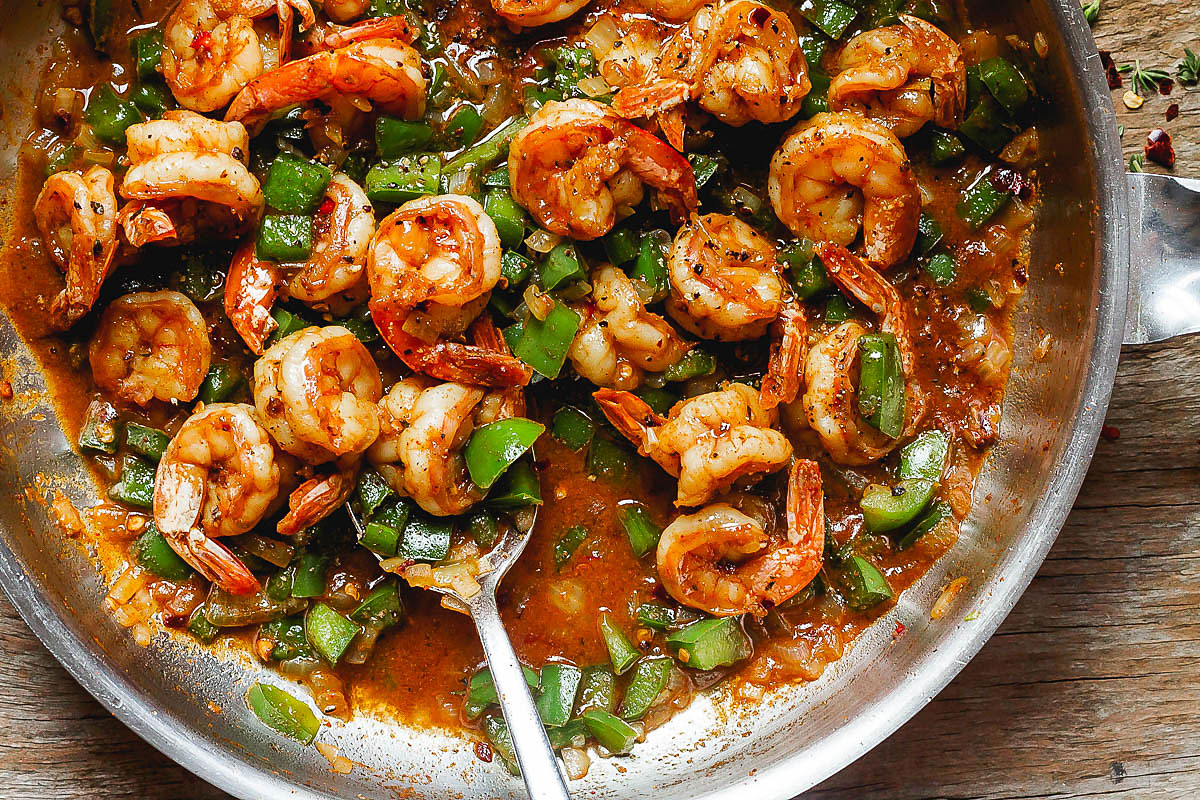 Easy Jerk Shrimp Skillet