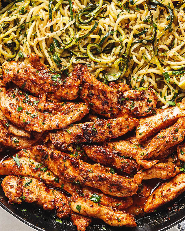 Taco Chicken Tenders with Lemon Garlic Butter Zucchini Noodles - #recipe by #eatwell101 - https://www.eatwell101.com/taco-chicken-tenders-recipe