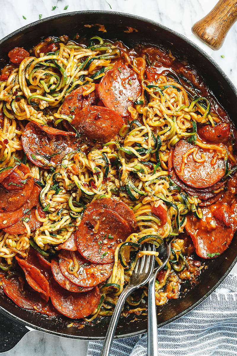 10-Minute Pizza Zucchini Noodles with Marinara Sauce & Pepperoni - #eatwell101 #recipe #keto #lowcarb #paleo #glutenfree - A complete keto /  low carb meal you'll feel great about eating! Juicy, savory, and so delish!