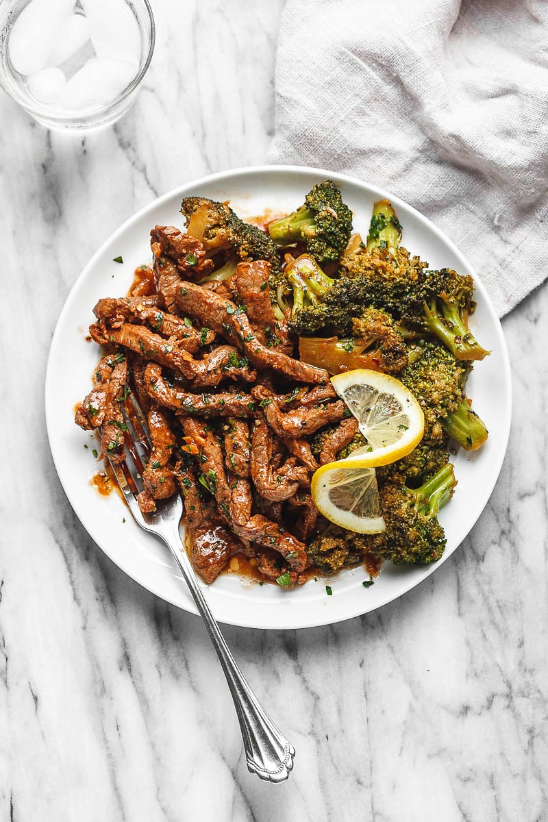 Lemon Garlic Beef Steak and Broccoli Recipe — Eatwell101