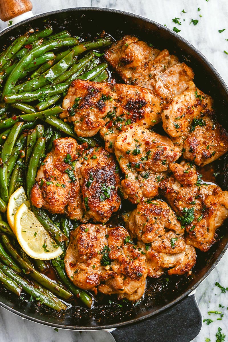 Lemon Garlic Butter Chicken Thighs and Green Beans Skillet