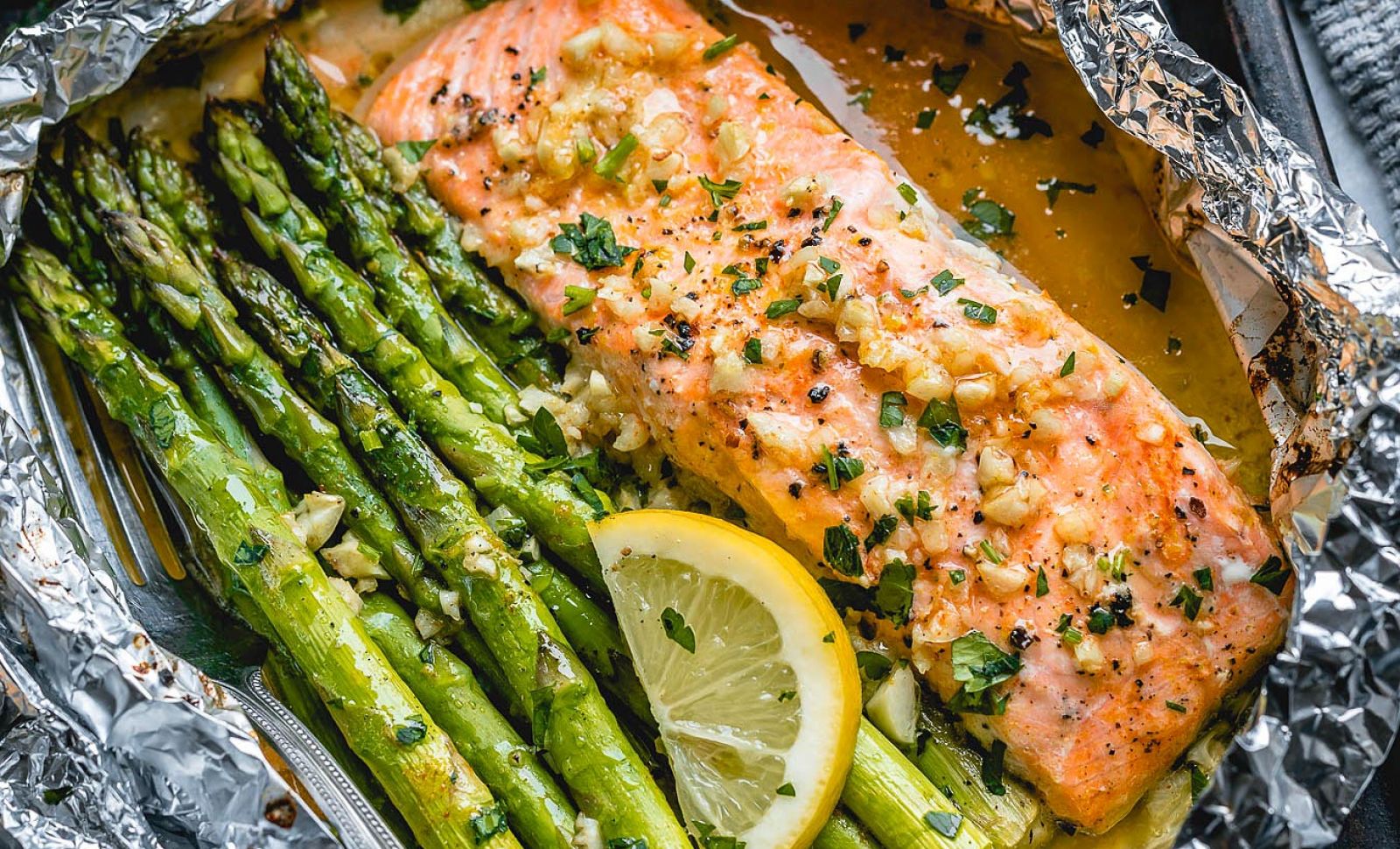 Simple Salmon Marinade — Eatwell101