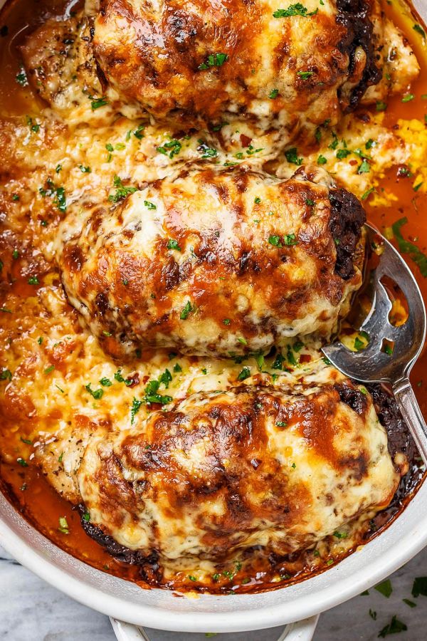 French Onion Chicken Casserole - #recipe by #eatwell101 - https://www.eatwell101.com/french-onion-chicken-casserole-recipe