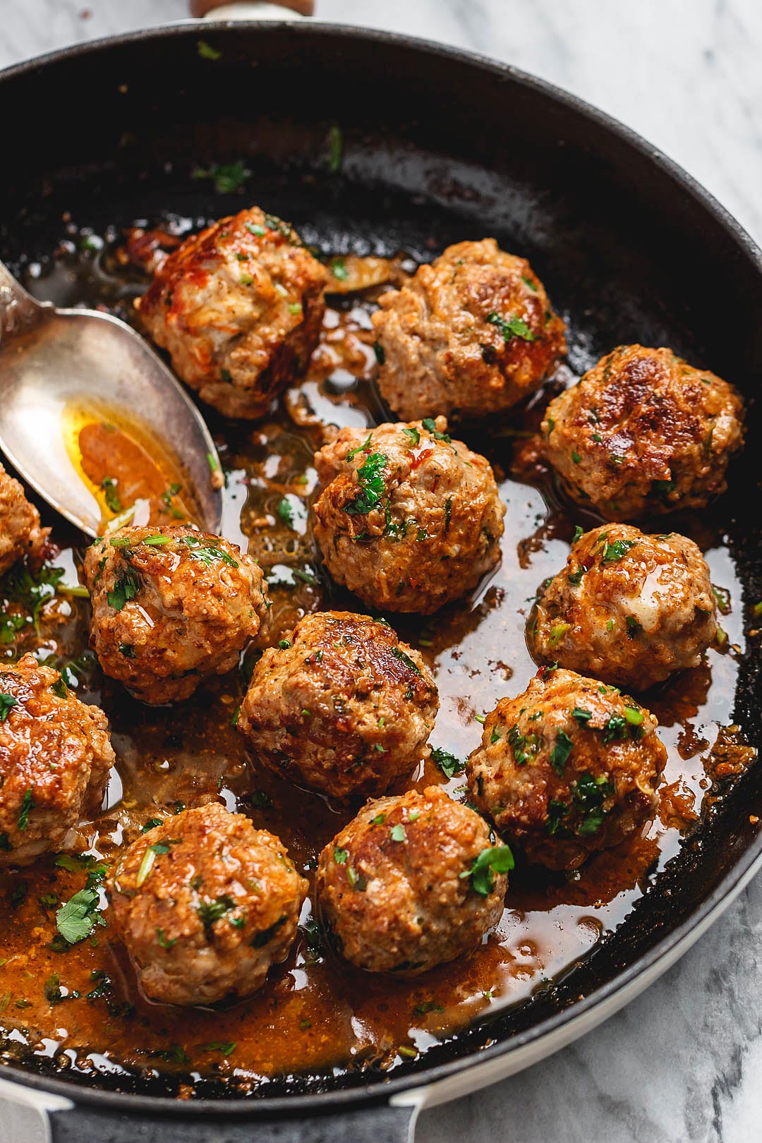 Meal Prep Garlic Butter Chicken Meatballs Recipe with Zucchini Noodles —  Eatwell101