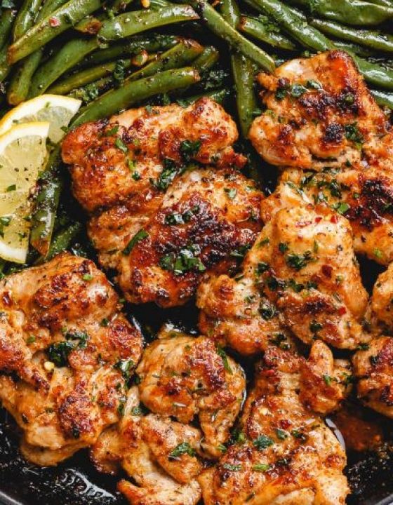 Lemon Garlic Butter Chicken and Green Beans Skillet