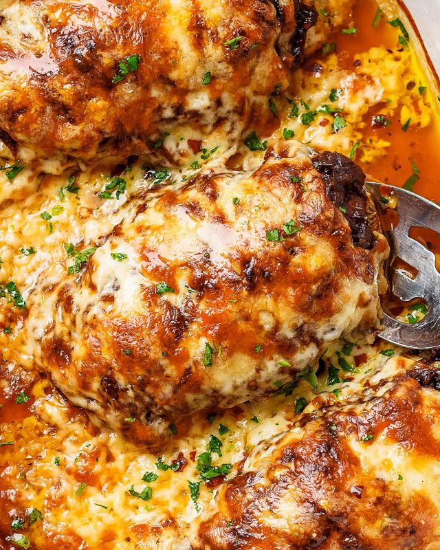 French Onion Chicken Casserole - #recipe by #eatwell101 - https://www.eatwell101.com/french-onion-chicken-casserole-recipe