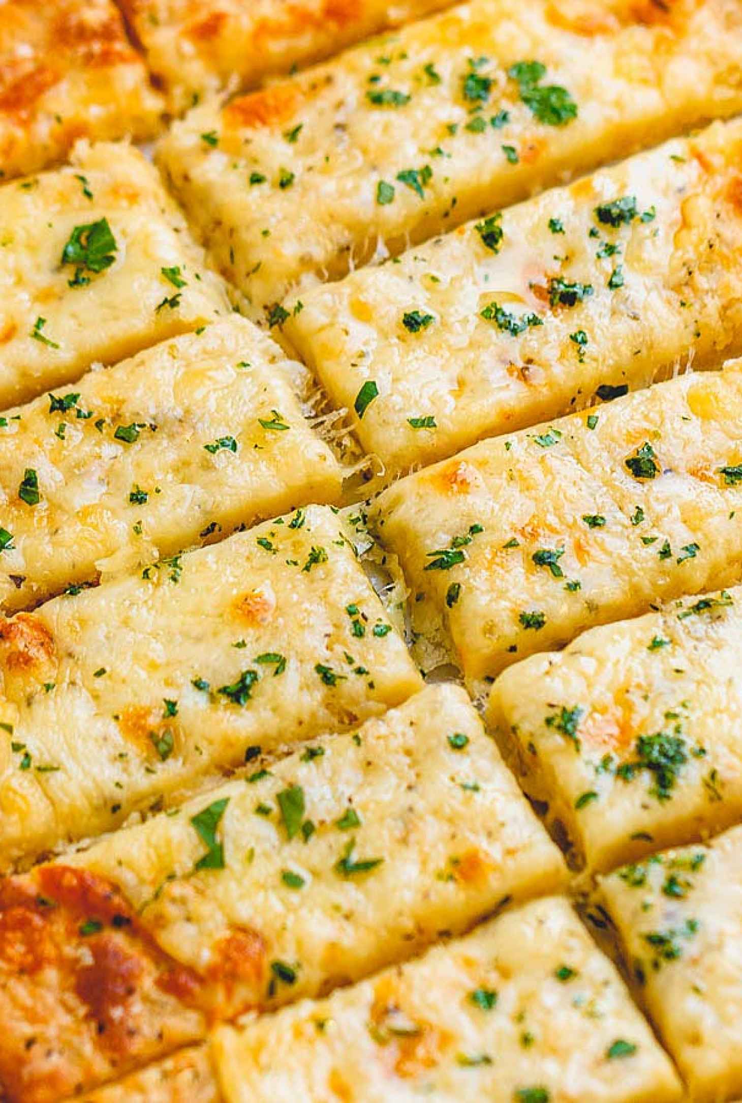 Keto Four-Cheese Breadsticks - #recipe by #eatwell101 - https://www.eatwell101.com/four-cheese-keto-breadsticks-recipe