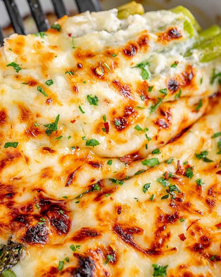 Cheesy Asparagus Casserole - #recipe by #eatwell101 - https://www.eatwell101.com/cheesy-asparagus-casserole-recipe