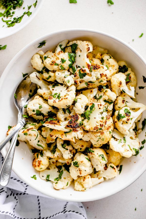 Healthy Roasted Cauliflower Salad - #recipe by #eatwell101 - https://www.eatwell101.com/roasted-cauliflower-salad-recipe