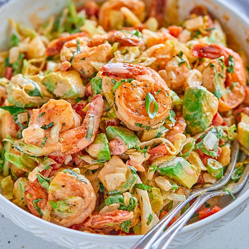 Healthy Lettuce Shrimp Avocado Salad
