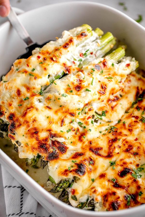Cheesy Asparagus Casserole - #recipe by #eatwell101 - https://www.eatwell101.com/cheesy-asparagus-casserole-recipe