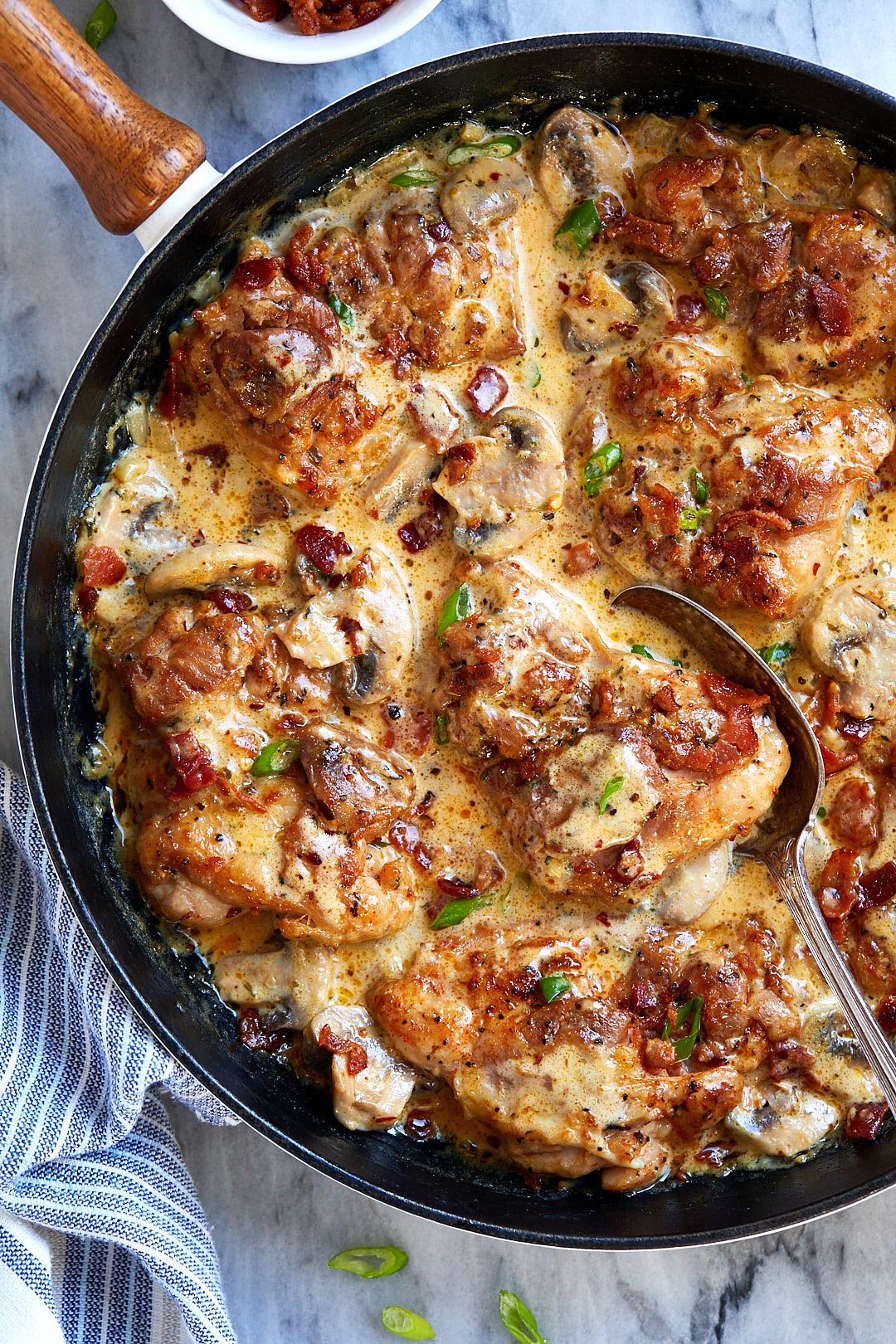 Creamy Mushroom Chicken Skillet with Bacon Recipe — Eatwell101