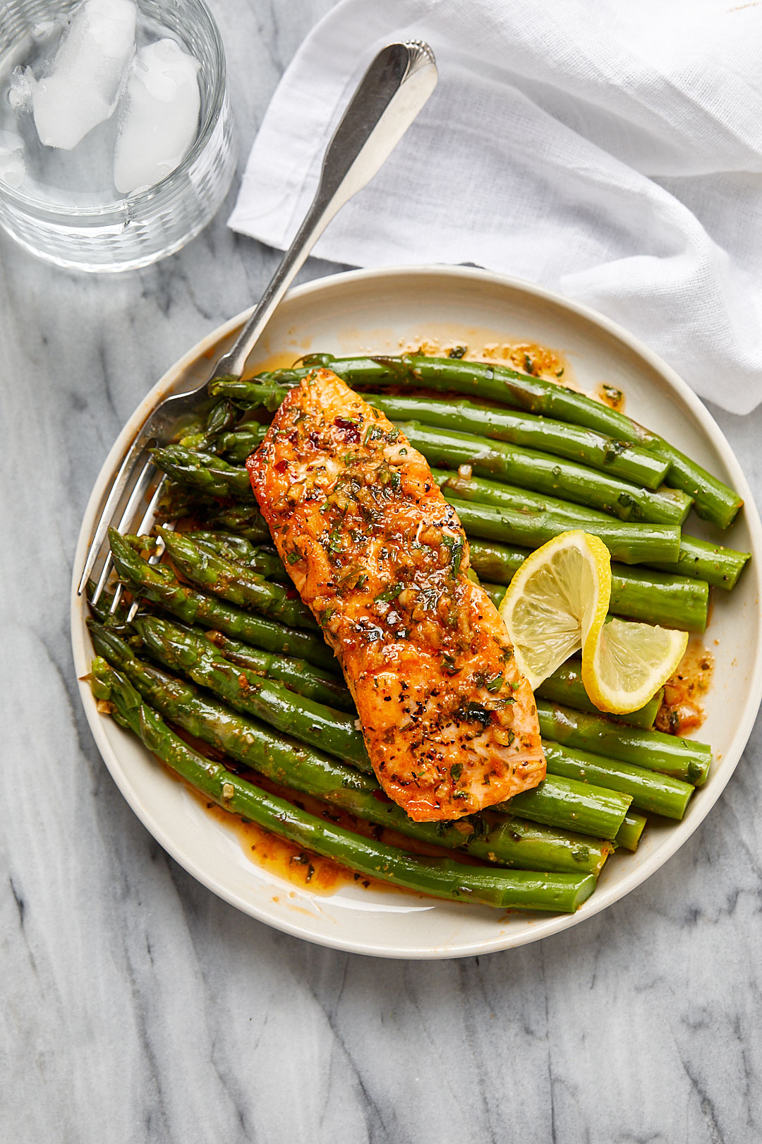 Garlic Butter Salmon Recipe with Lemon Asparagus – Healthy salmon