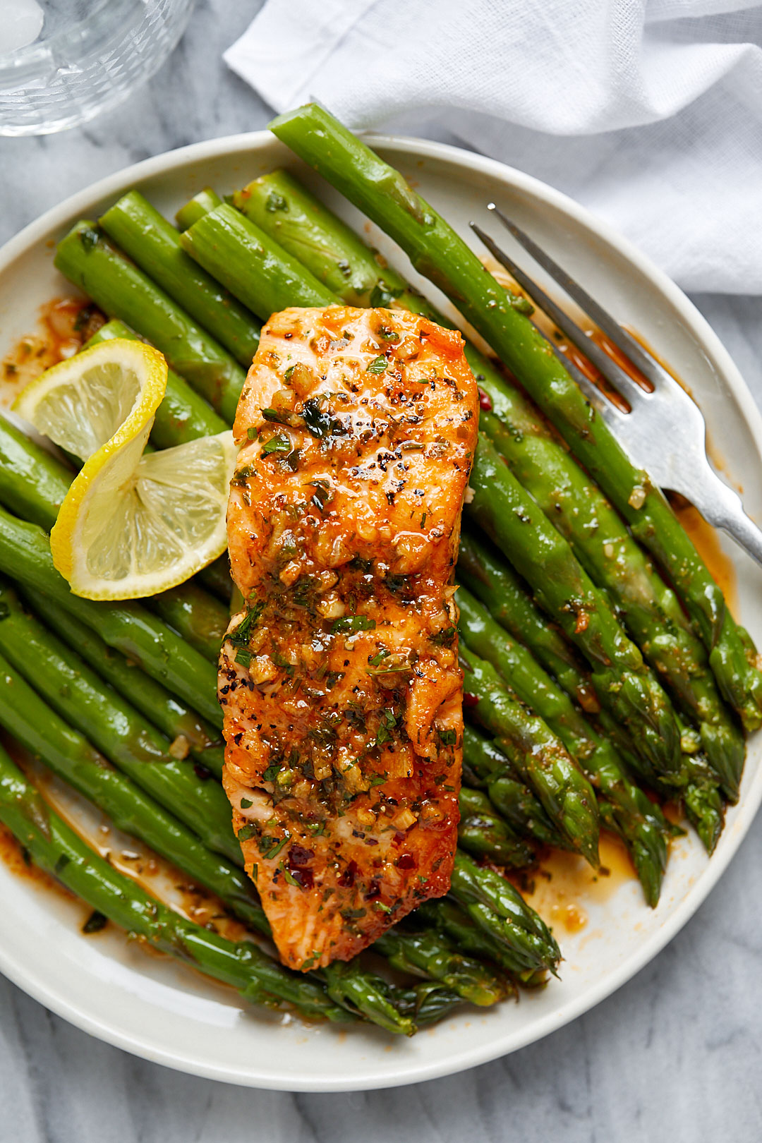 Garlic Butter Salmon Recipe With Lemon Asparagus Healthy Salmon garlic-butter-salmon-recipe-with-lemon-asparagus-healthy-salmon