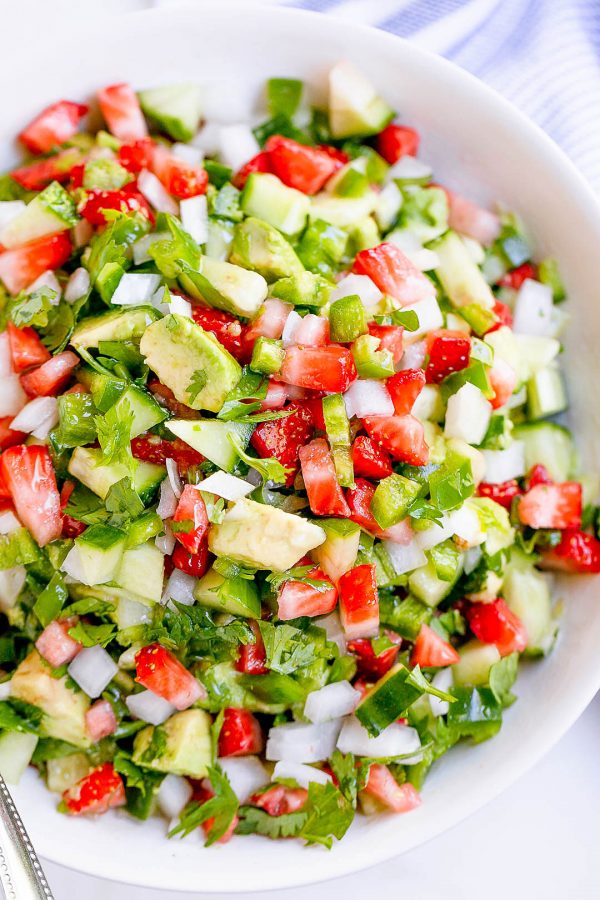 Cucumber Avocado Salsa - #recipe by #eatwell101 - https://www.eatwell101.com/cucumber-avocado-salsa-recipe