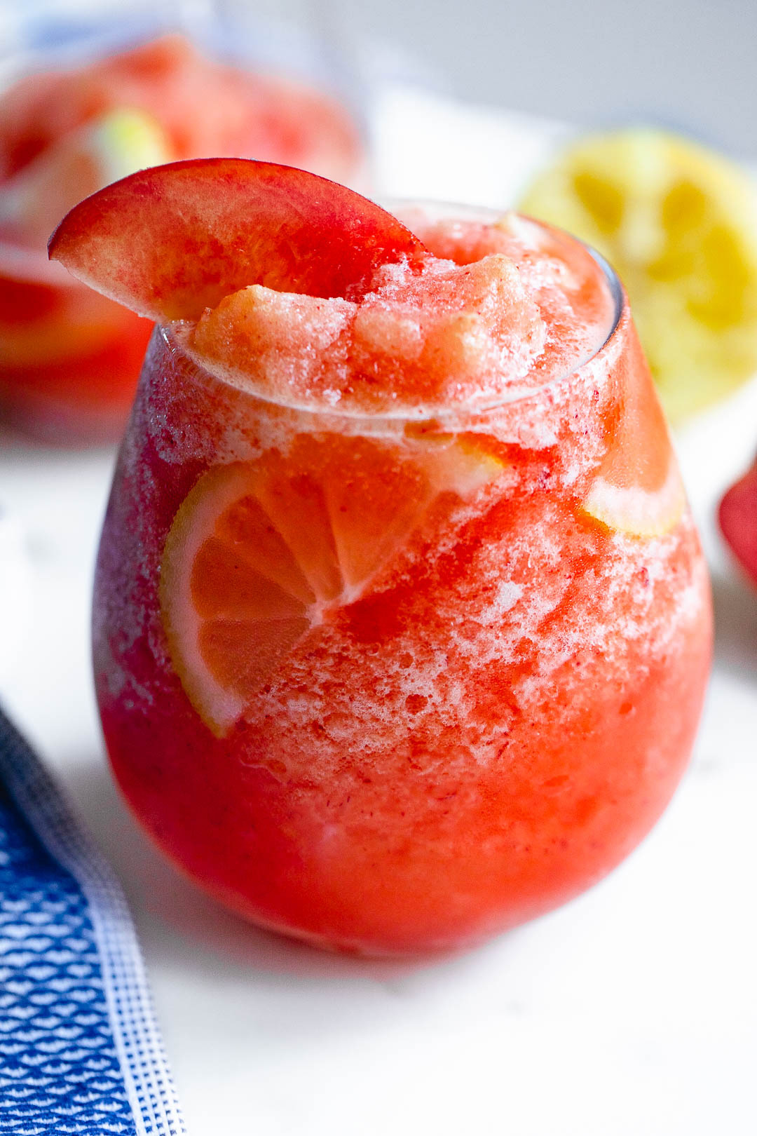 frosted peach lemonade
