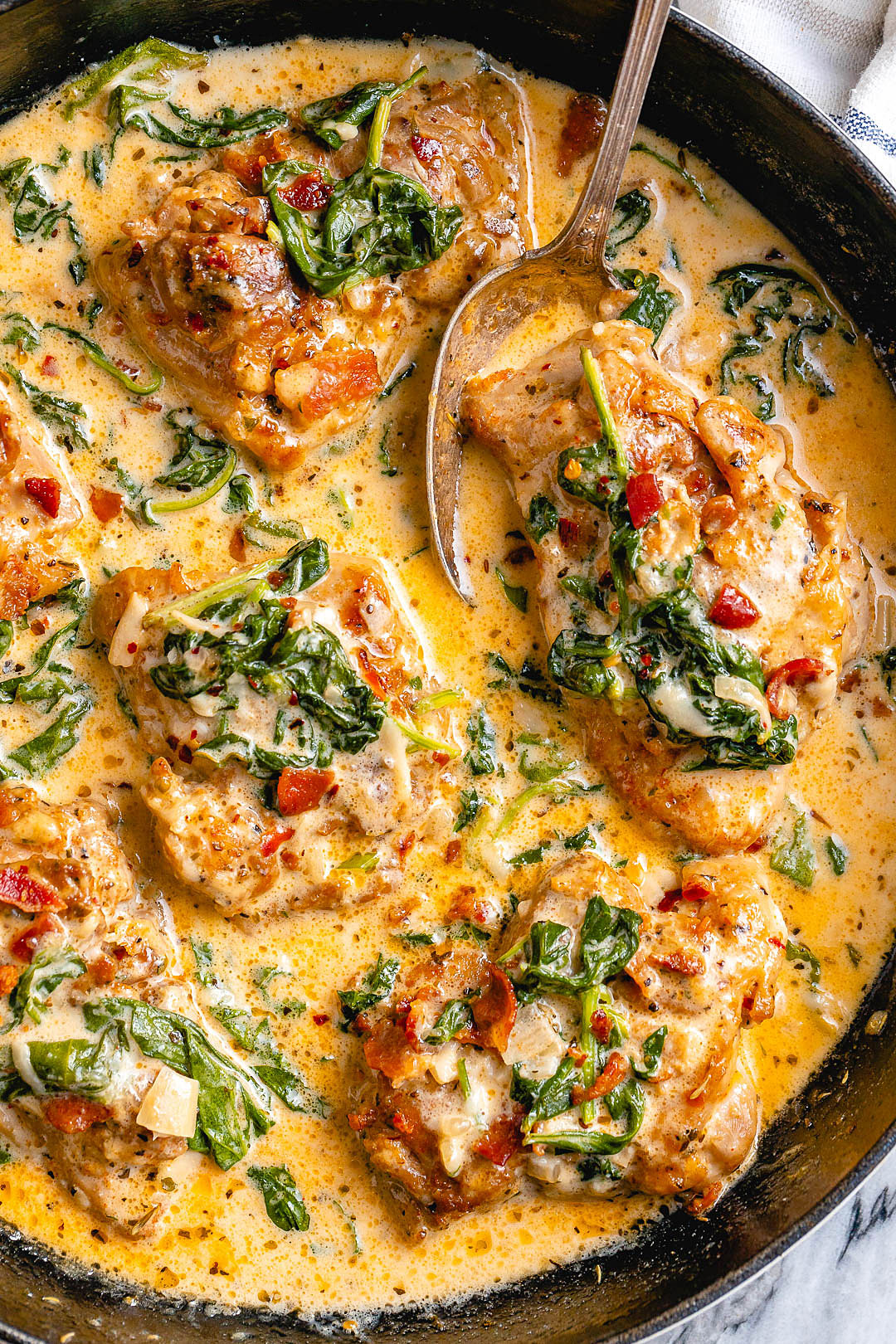 Creamy Garlic Butter Chicken with Spinach and Bacon
